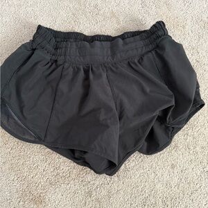 Lululemon Hotty hot Black shorts